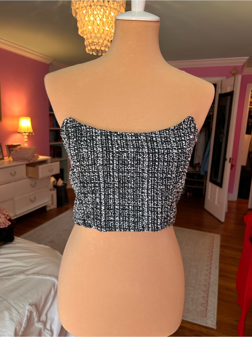 En Saison Black and White Ribbed Strapless Crop Top